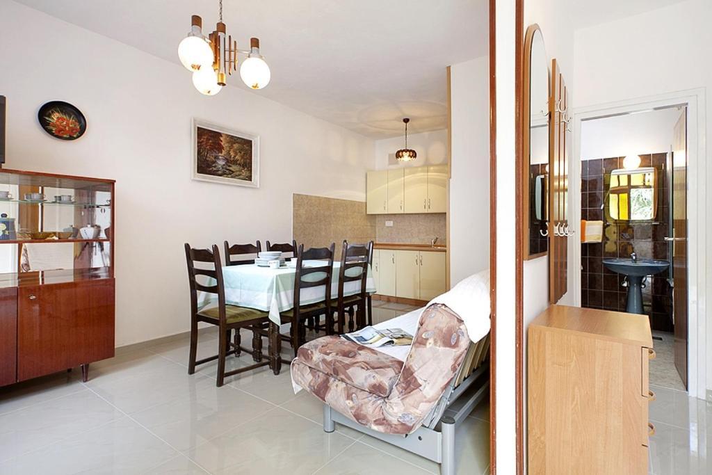 Apartments With A Parking Space Rabac, Labin - 7622 المظهر الخارجي الصورة